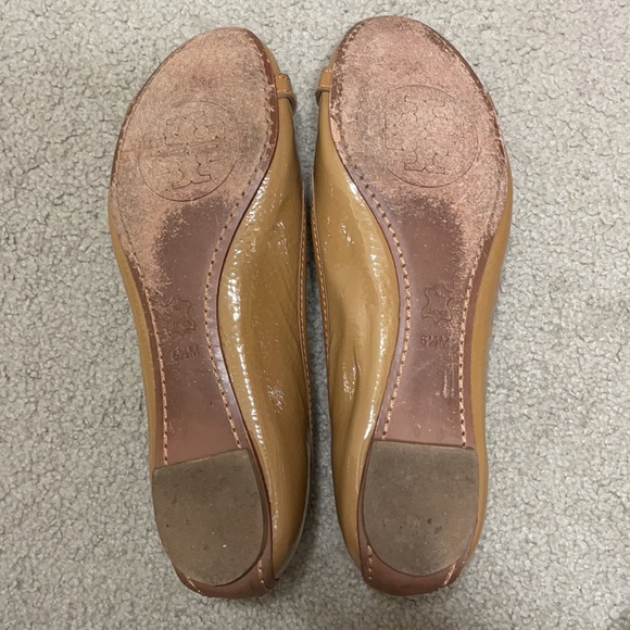 Tory Burch Aaden patent flats. Size 6.5 - Picture 2 of 3
